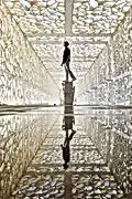 See iconic buildings and art on foot
